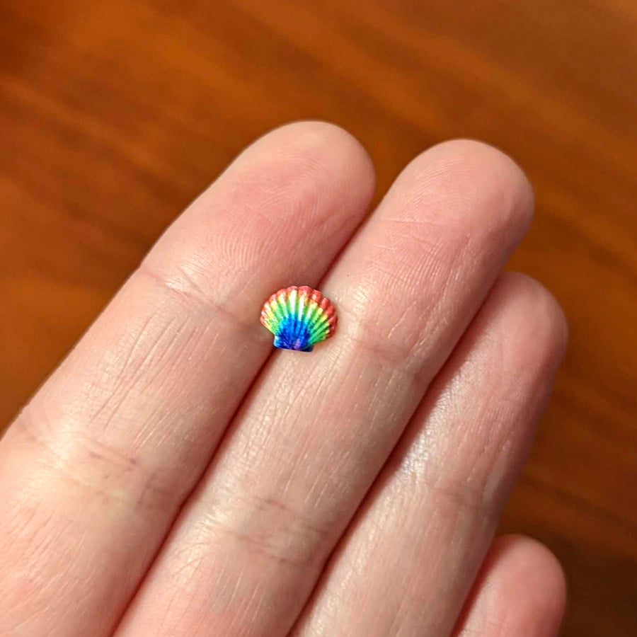 16G 1/4 Gold Tone Rainbow Scallop Shell Cartilage Tragus Earring