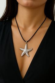Silver Textured Starfish Pendant Necklace – Ocean-Inspired Elegance 🌊✨