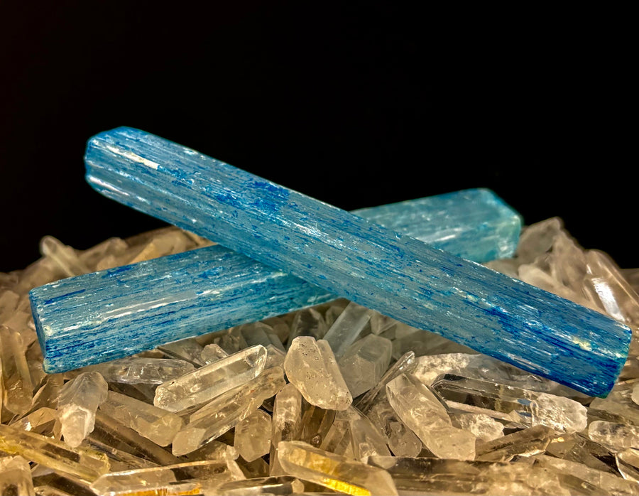 Blue Selenite Charging Stick (6”) – Dyed Raw Crystal Wand for Energy Cleansing, Protection & Spiritual Clarity