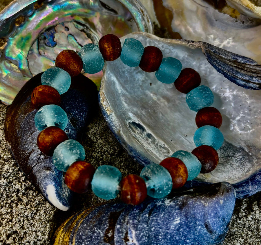 Ocean Drift Recycled Sea Glass Bracelet – Blue Coastal Wood Bead Stretch Bracelet 🌊