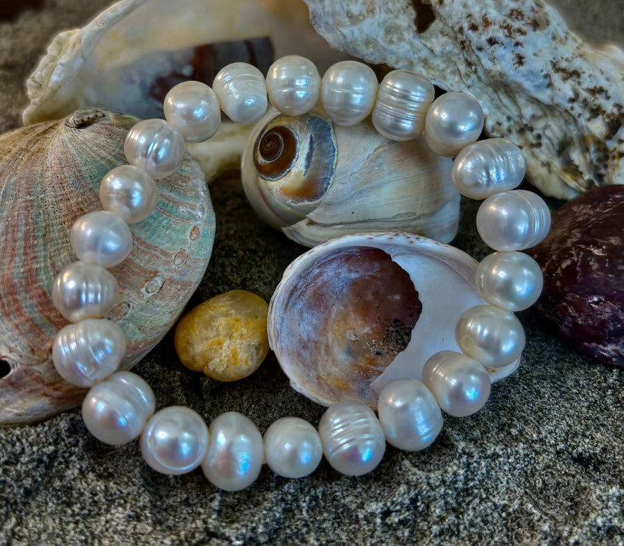 Luminous Grace Freshwater Pearl Bracelet – 6mm & 8mm White Pearl Stretch Bracelet