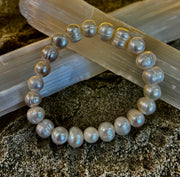 Luminous Grace Freshwater Pearl Bracelet – 6mm & 8mm White Pearl Stretch Bracelet