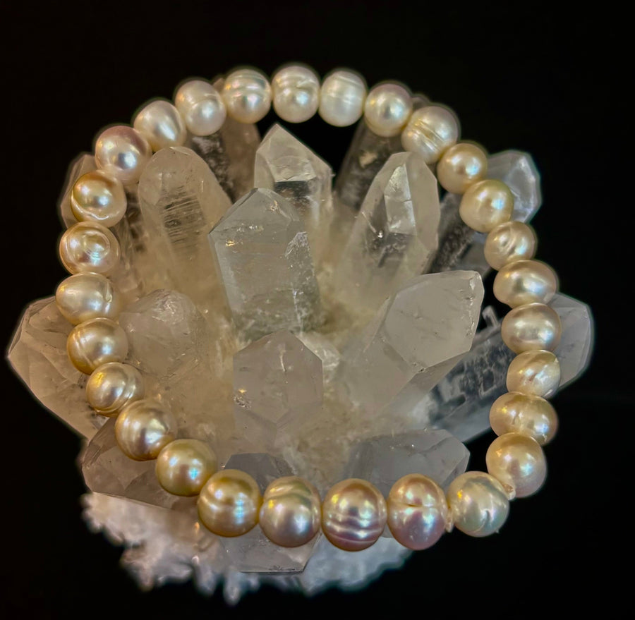 Luminous Grace Freshwater Pearl Bracelet – 6mm & 8mm White Pearl Stretch Bracelet