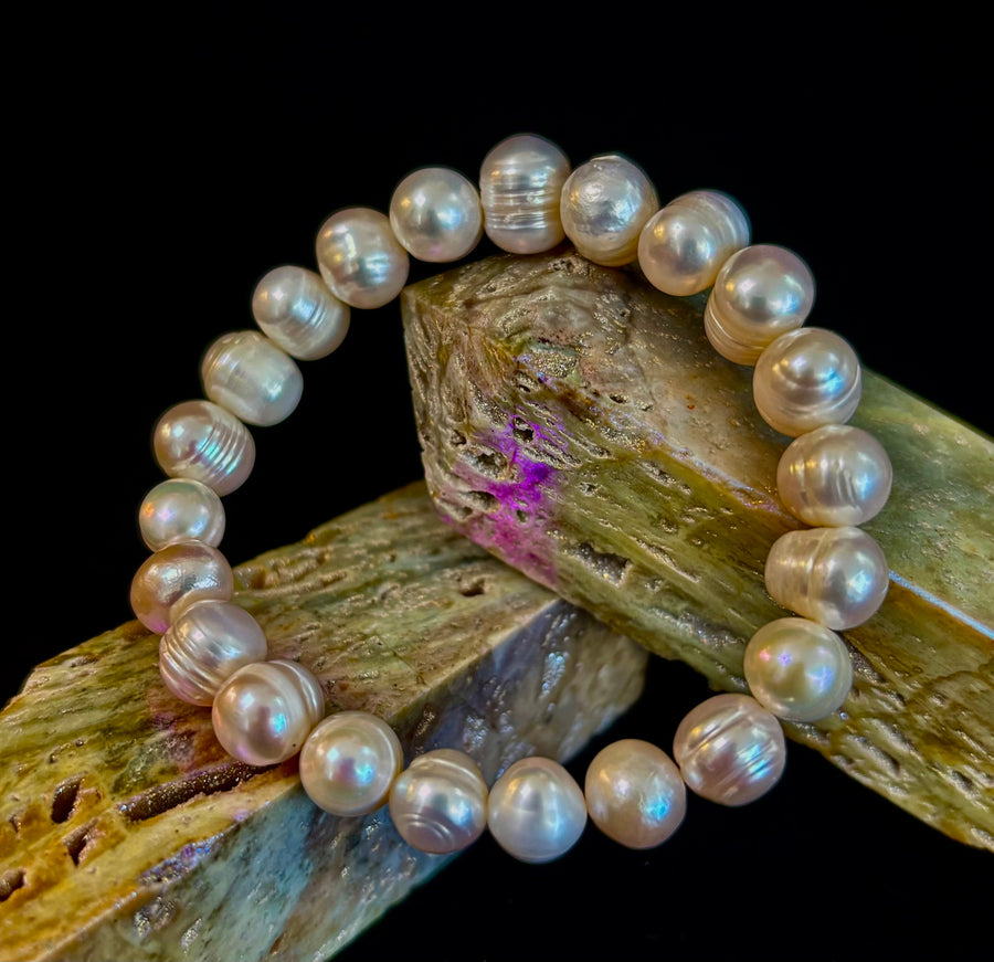 Luminous Grace Freshwater Pearl Bracelet – 6mm & 8mm White Pearl Stretch Bracelet