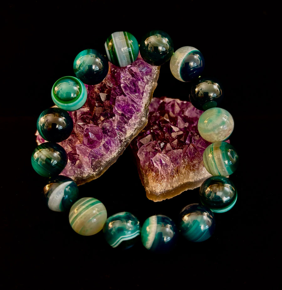 Wicked Fabulous Emerald Tide – Green Banded Agate Bracelet