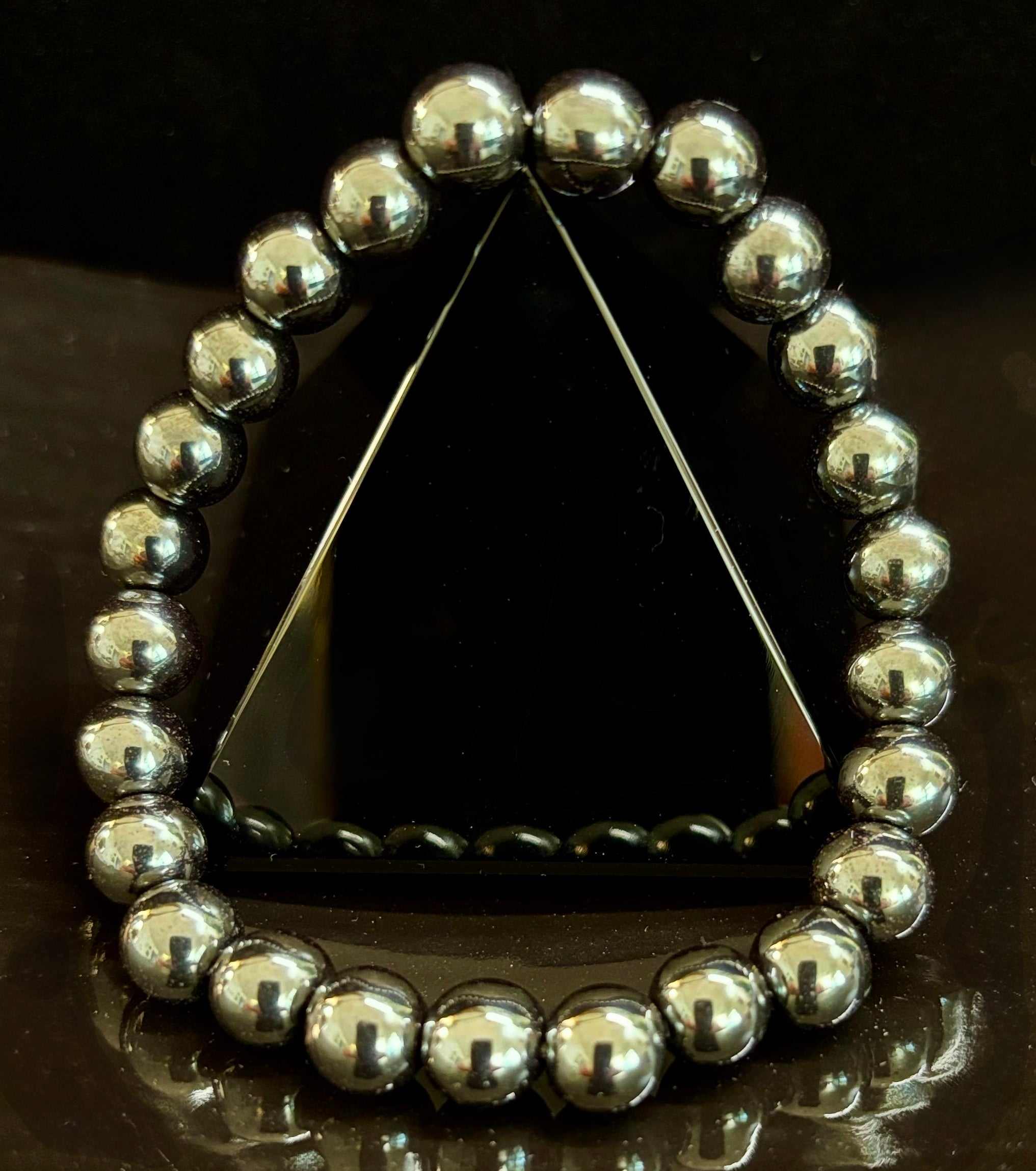 Hematite Grounding & Protection Bracelet – Root Chakra Healing Stone for Confidence, Clarity & Stability (6mm, 8mm, 10mm Options)