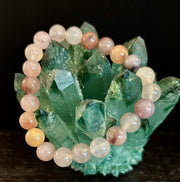 Elegant Natural Quartz Crystal Bracelet – Soothing Energy and Timeless Style
