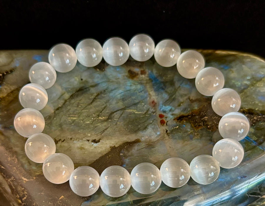 White Cat Eye Stone Bracelet – Reiki-Infused Clarity & Protection Jewelry (Medium–Large Wrist)