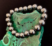 Hematite Grounding & Protection Bracelet – Root Chakra Healing Stone for Confidence, Clarity & Stability (6mm, 8mm, 10mm Options)