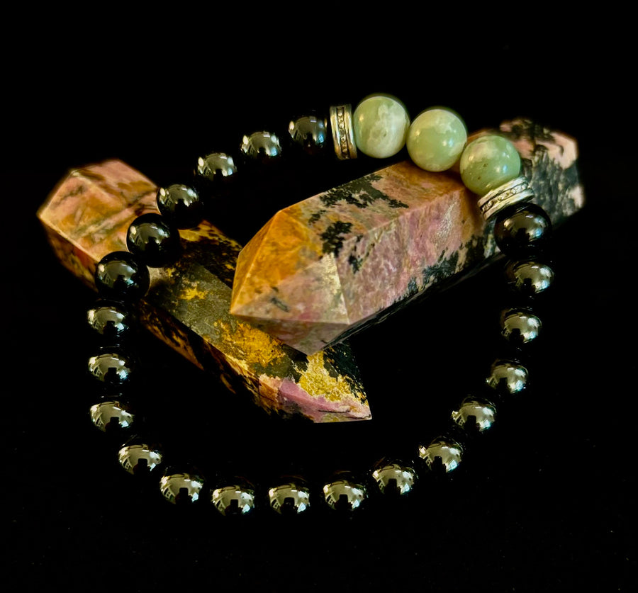 White-Grayish Green Natural Stone Stretchy Unisex Bracelet – Medium Wrists