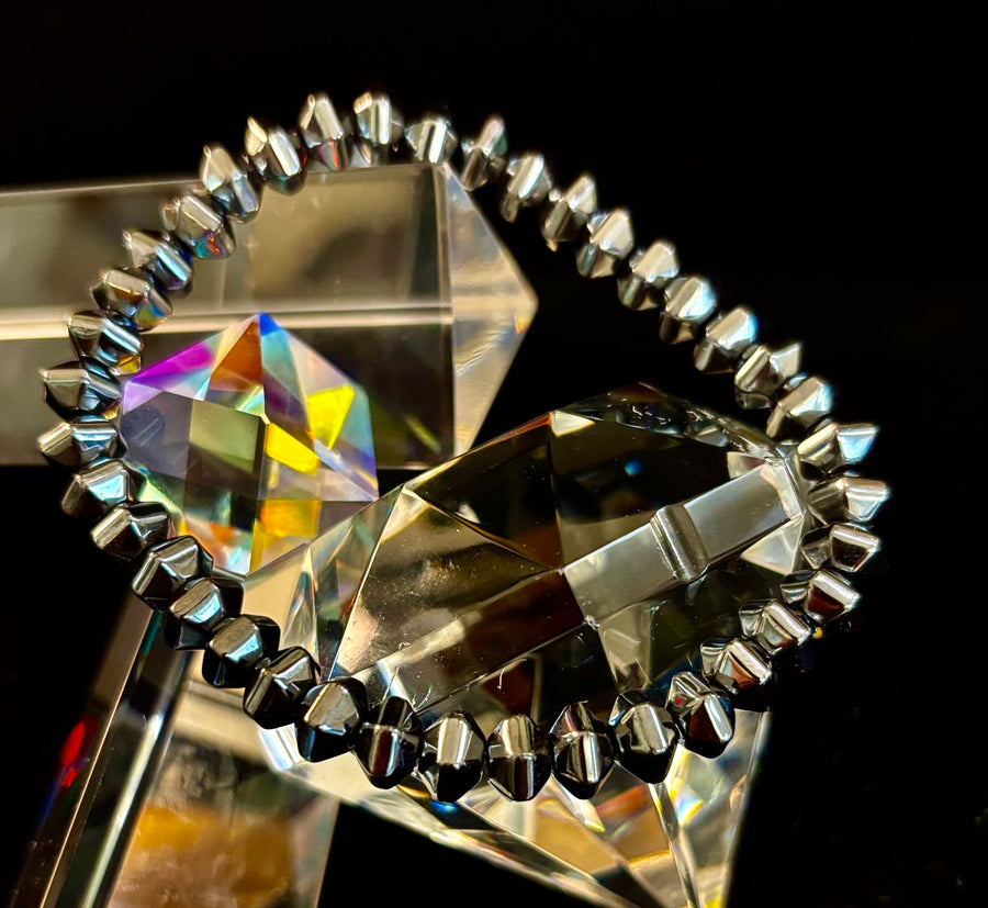 Faceted Hematite Geometric Beaded Bracelet – Strength & Style for Medium to Large Wrists