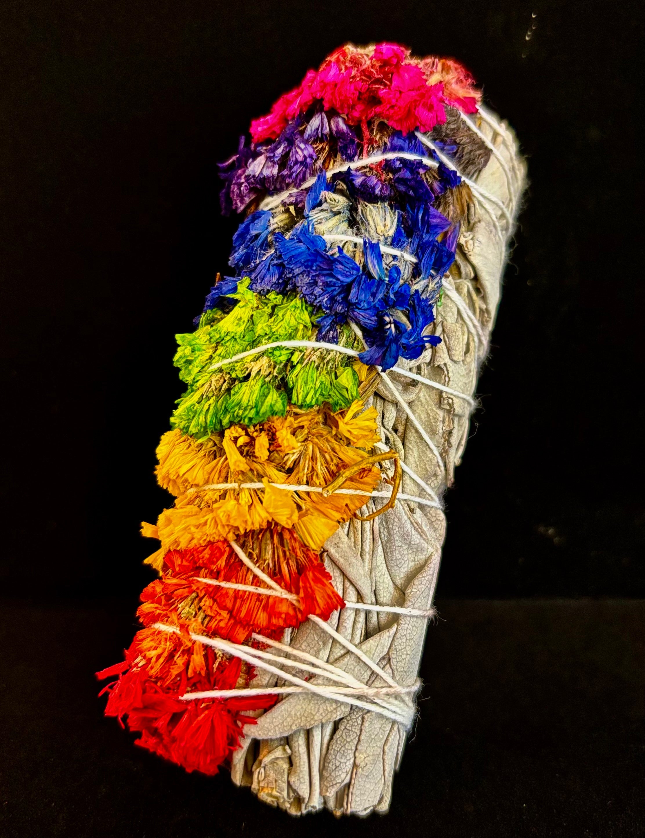 7 Chakra Sinuata Flower White Sage Smudge Bundle