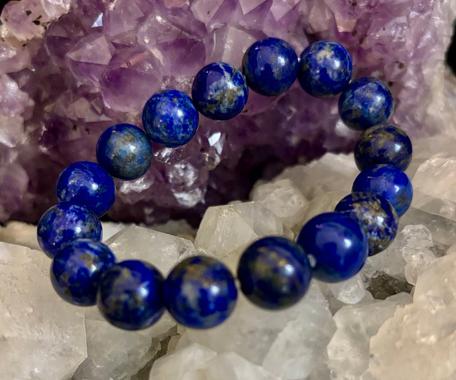 Lapis Lazuli Healing Bracelet – Wisdom, Truth & Inner Strength