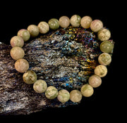 Peace Jade Healing Bracelet – 8mm Calming Stone for Medium Wrists