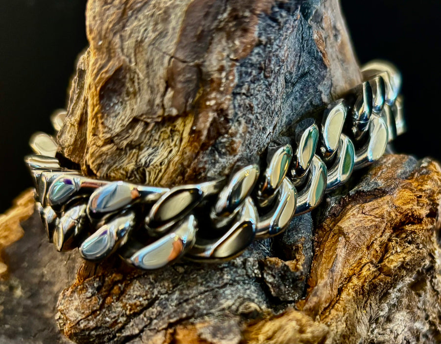 Gender-inclusive Titanium Steel Chain Bracelet – 22cm Cuban Link, Silver/Gold/Rainbow