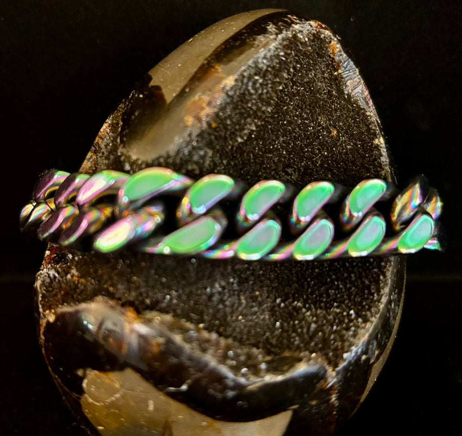 Gender-inclusive Titanium Steel Chain Bracelet – 22cm Cuban Link, Silver/Gold/Rainbow