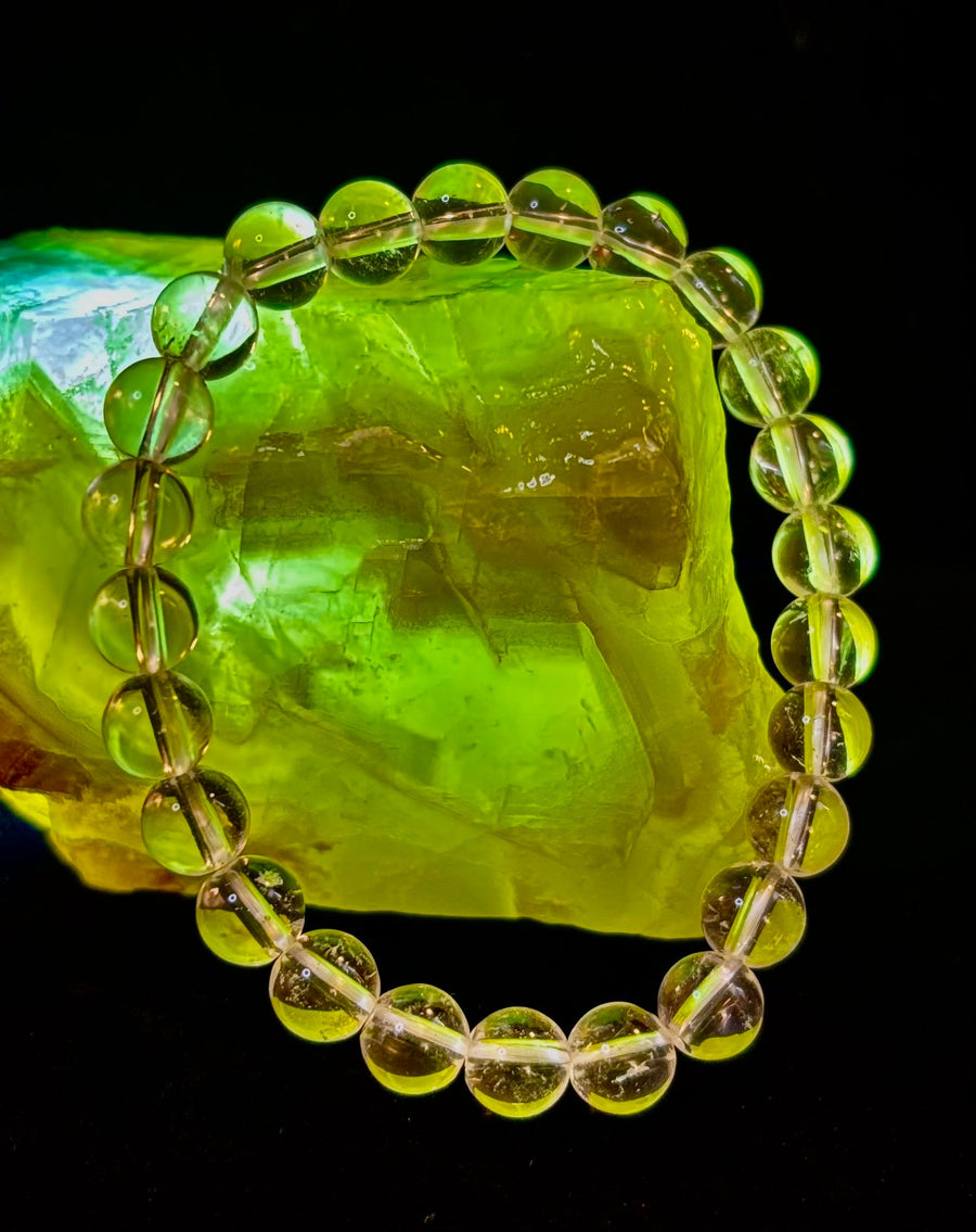 ✨ Clear Quartz Clarity Bracelet – 8mm Natural Crystal (Medium Wrists)