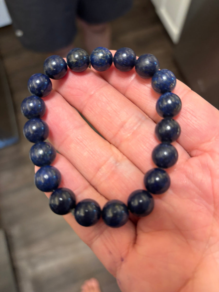 Lapis Lazuli Healing Bracelet – Wisdom, Truth & Inner Strength