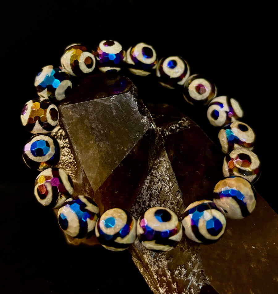 Mexican Agate Evil Eye Bracelet — Natural Earth-Mined Agate Beaded Bracelet Inspired by Puerto Vallarta (12mm, Medium–Large Wrists)