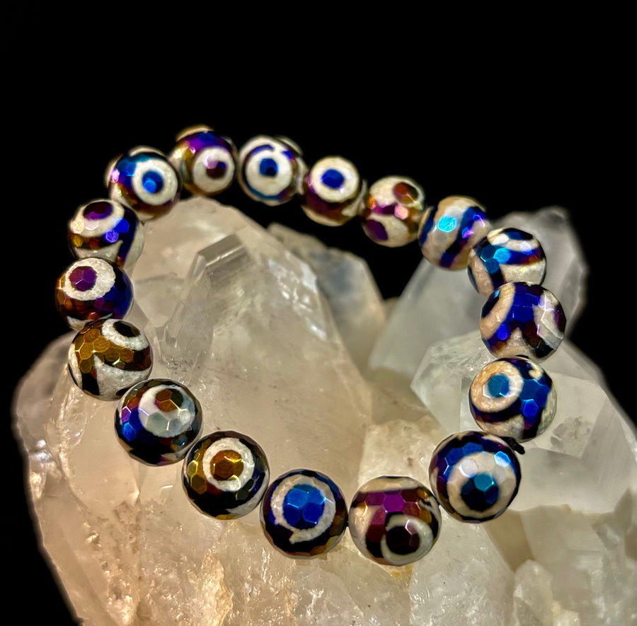 Mexican Agate Evil Eye Bracelet — Natural Earth-Mined Agate Beaded Bracelet Inspired by Puerto Vallarta (12mm, Medium–Large Wrists)