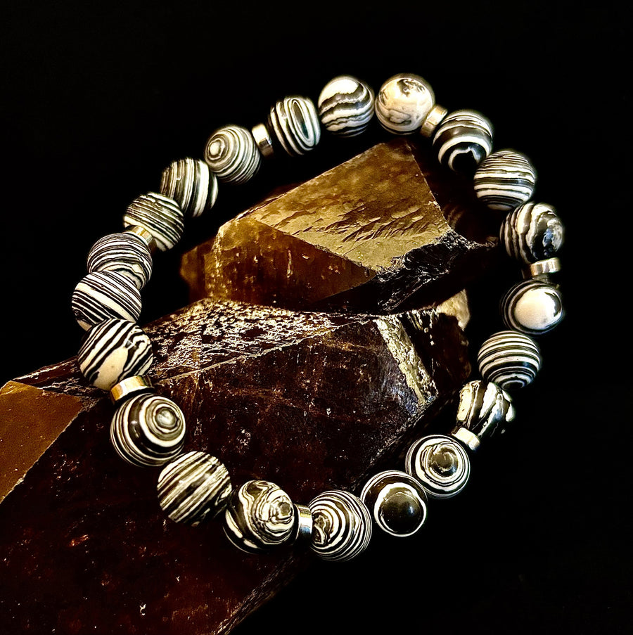 Black & White Striped Agate Stretch Bracelet — Natural Banded Agate Bracelet for Large to XL Wrists