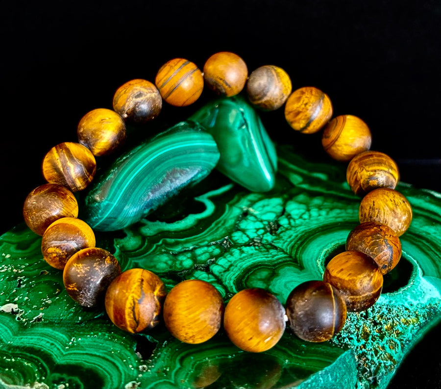 Reiki-Infused Matte Tiger’s Eye Bracelet for Courage, Protection & Focus (10mm)