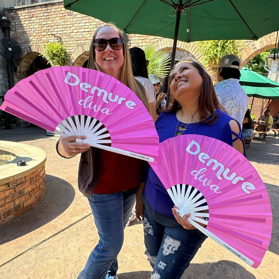 Demure Diva Fan